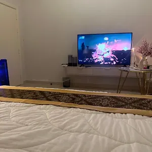 أستديو هادي وراقي الرياض